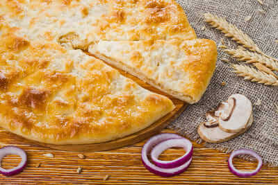 С грибами и жареным луком